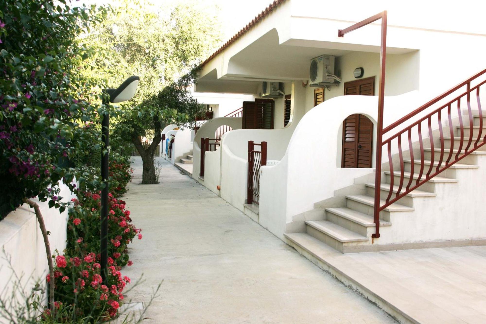 Residence Adriatico Mattinata Εξωτερικό φωτογραφία